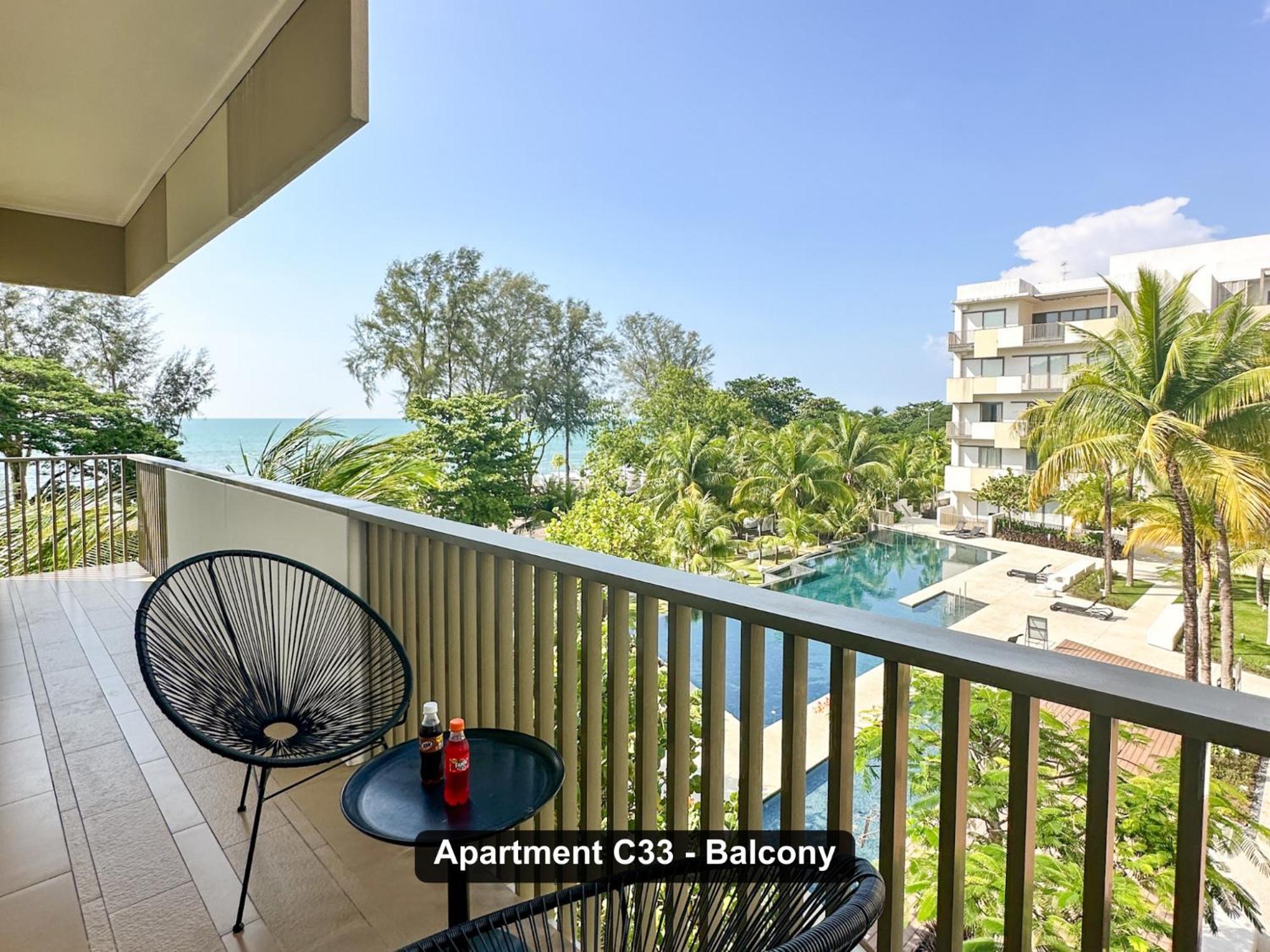 Апартаменты By The Sea- Pool And Sea View Бату-Ферринги Экстерьер фото