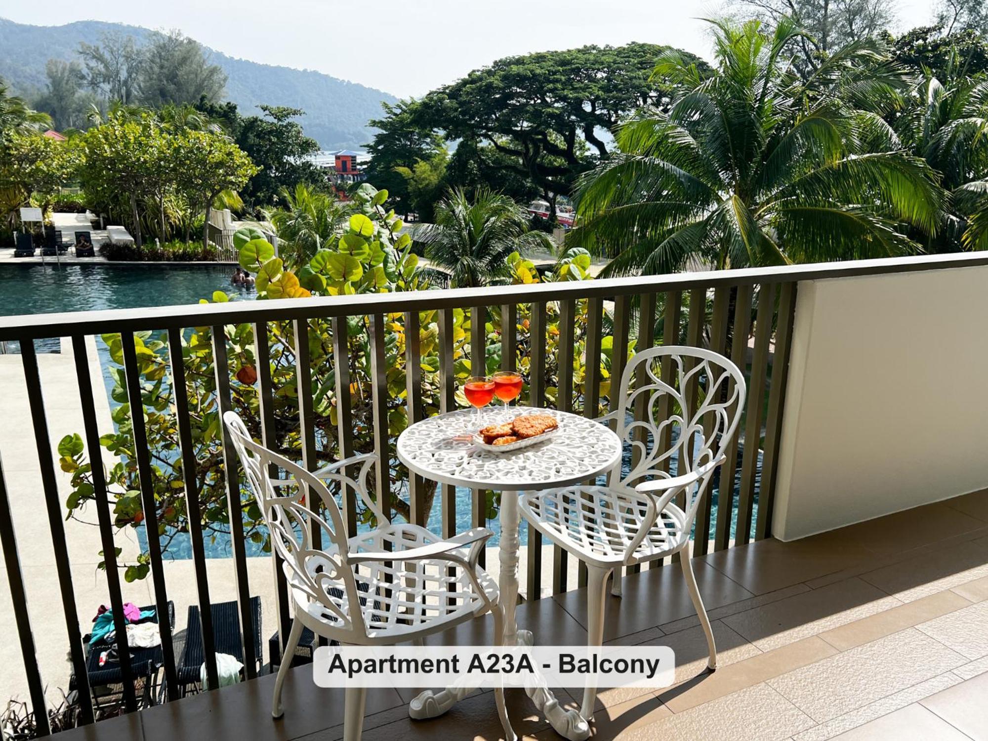 Апартаменты By The Sea- Pool And Sea View Бату-Ферринги Экстерьер фото