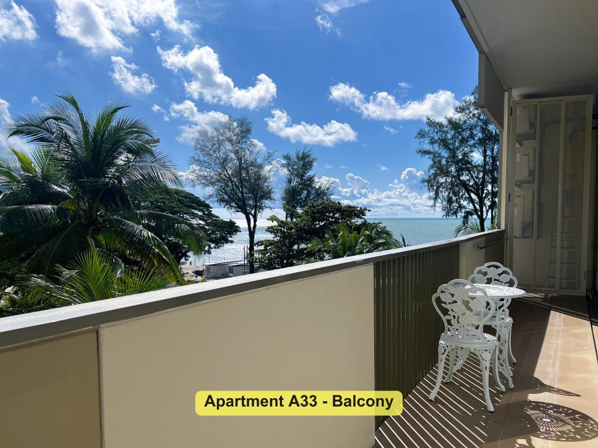 Апартаменты By The Sea- Pool And Sea View Бату-Ферринги Экстерьер фото